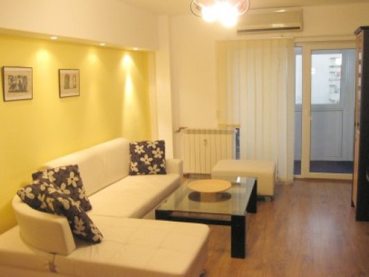 Constanţa, în topul ieftinirilor la apartamente: 899 euro/mp